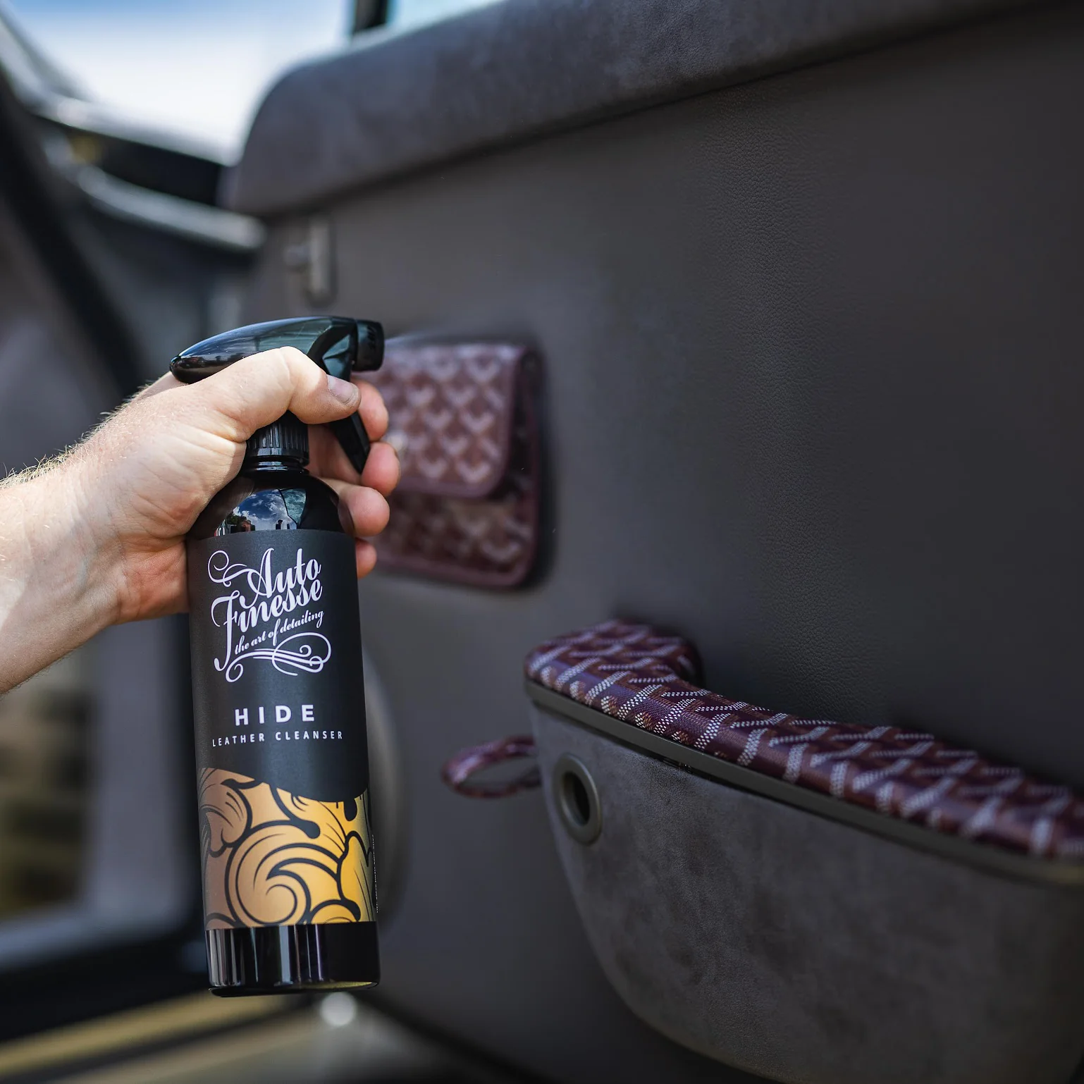 Hide Leather Cleanser - Image 4